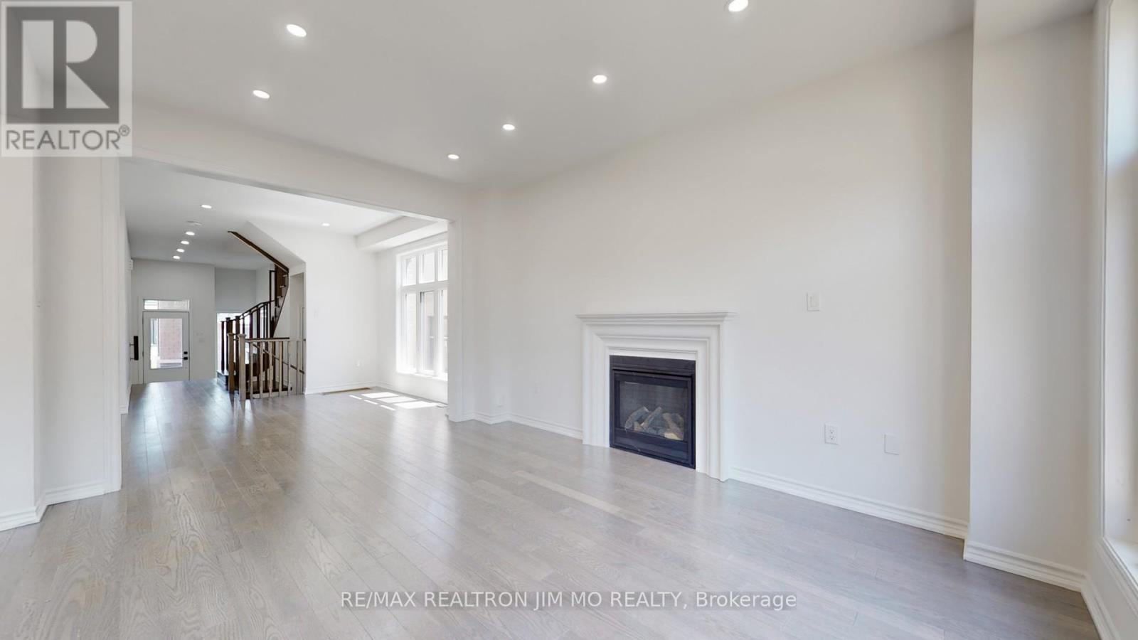 3 Big Canoe Drive, Georgina, Ontario  L0E 1R0 - Photo 14 - N12489676