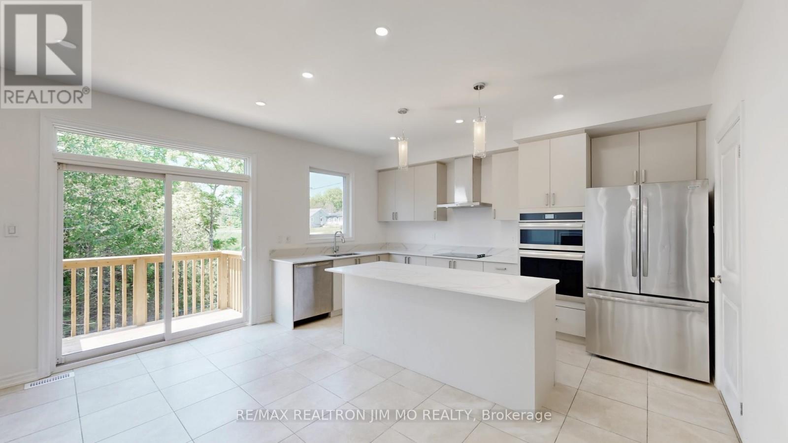 3 Big Canoe Drive, Georgina, Ontario  L0E 1R0 - Photo 15 - N12489676