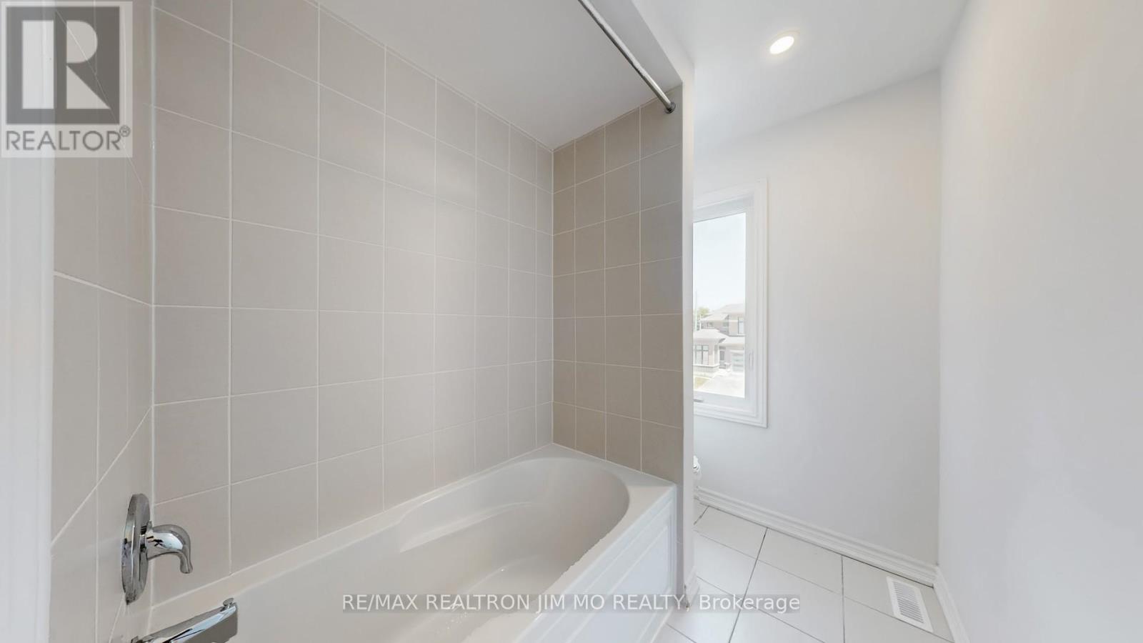 3 Big Canoe Drive, Georgina, Ontario  L0E 1R0 - Photo 29 - N12489676