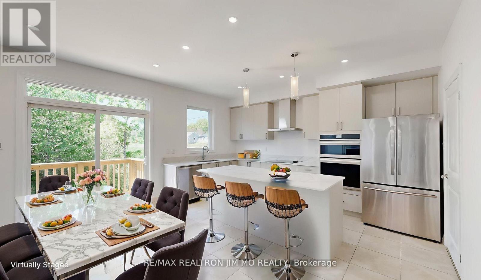 3 Big Canoe Drive, Georgina, Ontario  L0E 1R0 - Photo 8 - N12489676