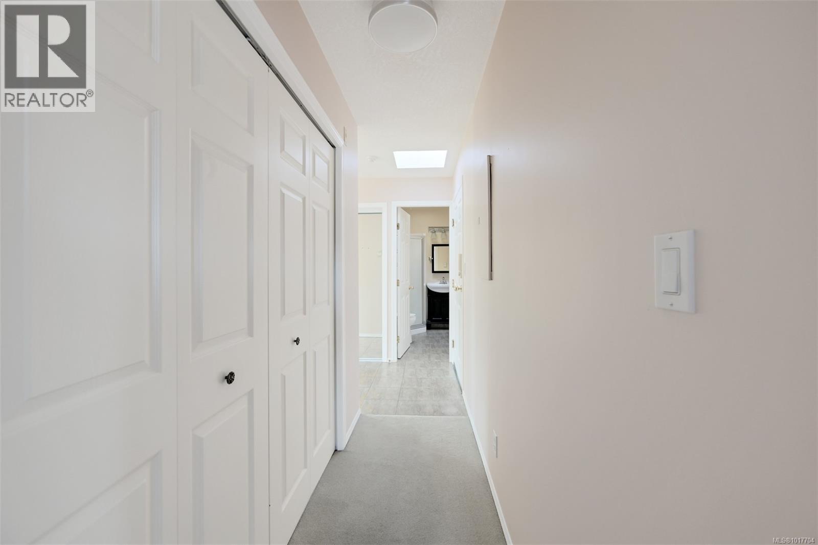 302 1007 Caledonia Ave, Victoria, British Columbia  V8T 1E7 - Photo 27 - 1017704