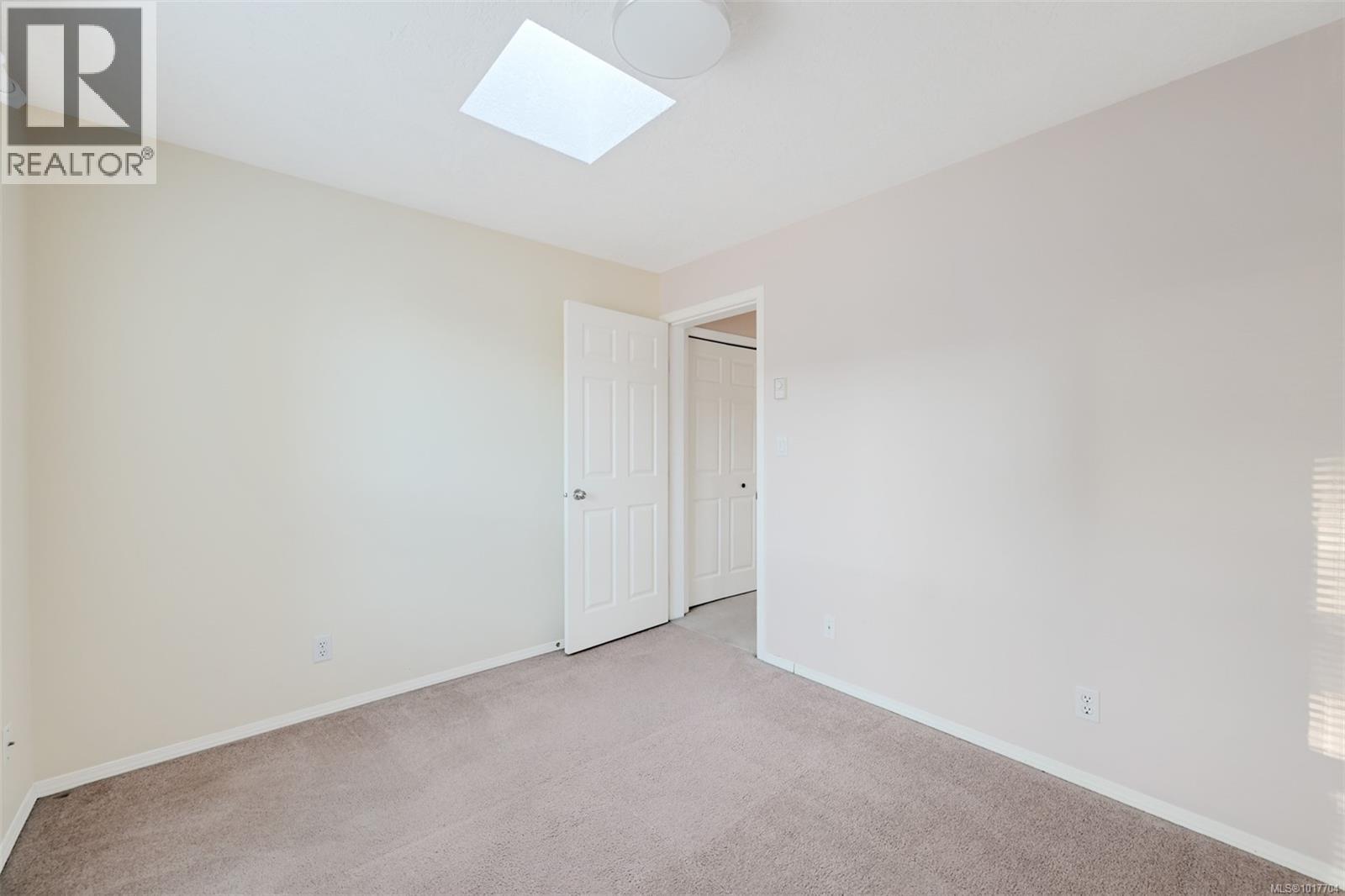 302 1007 Caledonia Ave, Victoria, British Columbia  V8T 1E7 - Photo 29 - 1017704