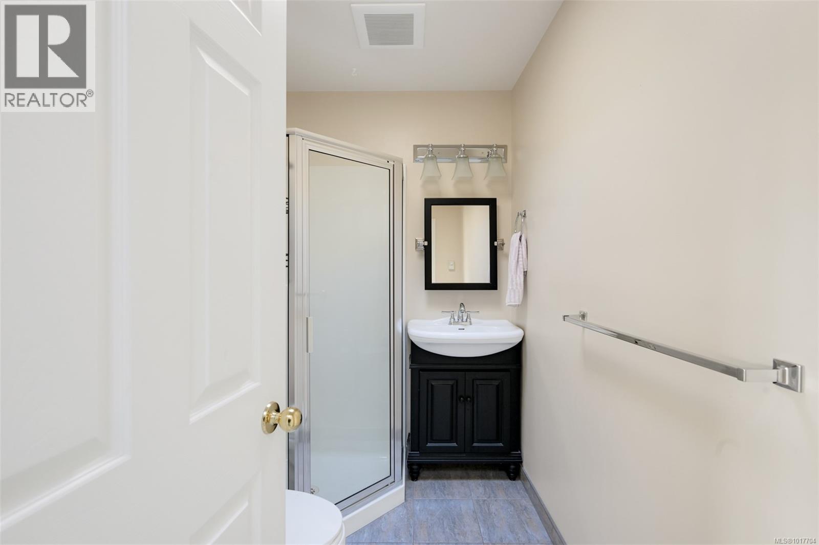 302 1007 Caledonia Ave, Victoria, British Columbia  V8T 1E7 - Photo 32 - 1017704