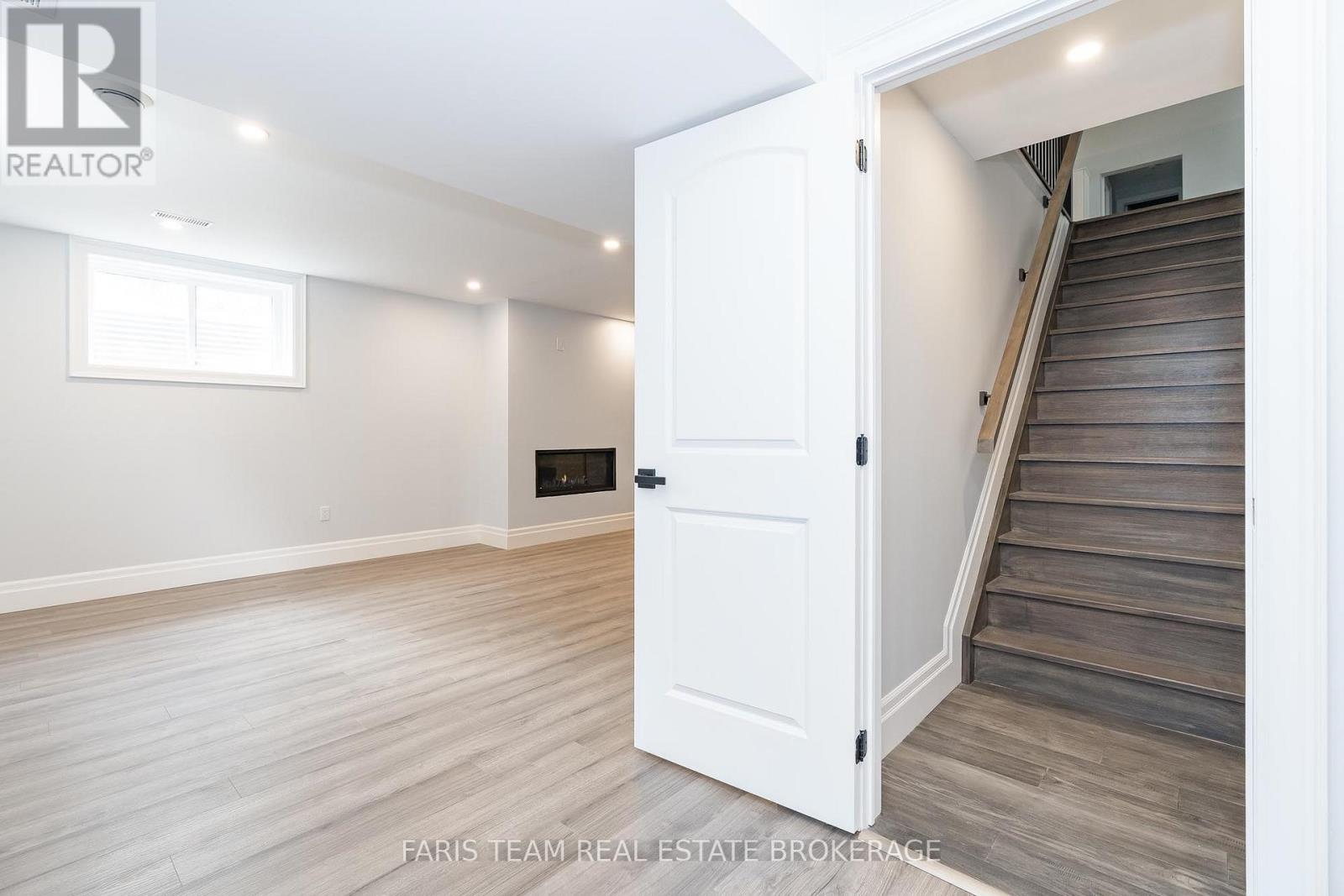 1532 Champlain Road, Tiny, Ontario  L9M 0C1 - Photo 27 - S12489572