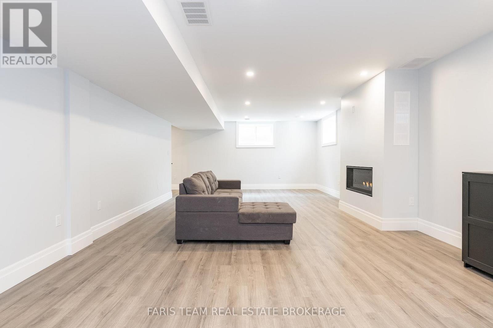 1532 Champlain Road, Tiny, Ontario  L9M 0C1 - Photo 30 - S12489572