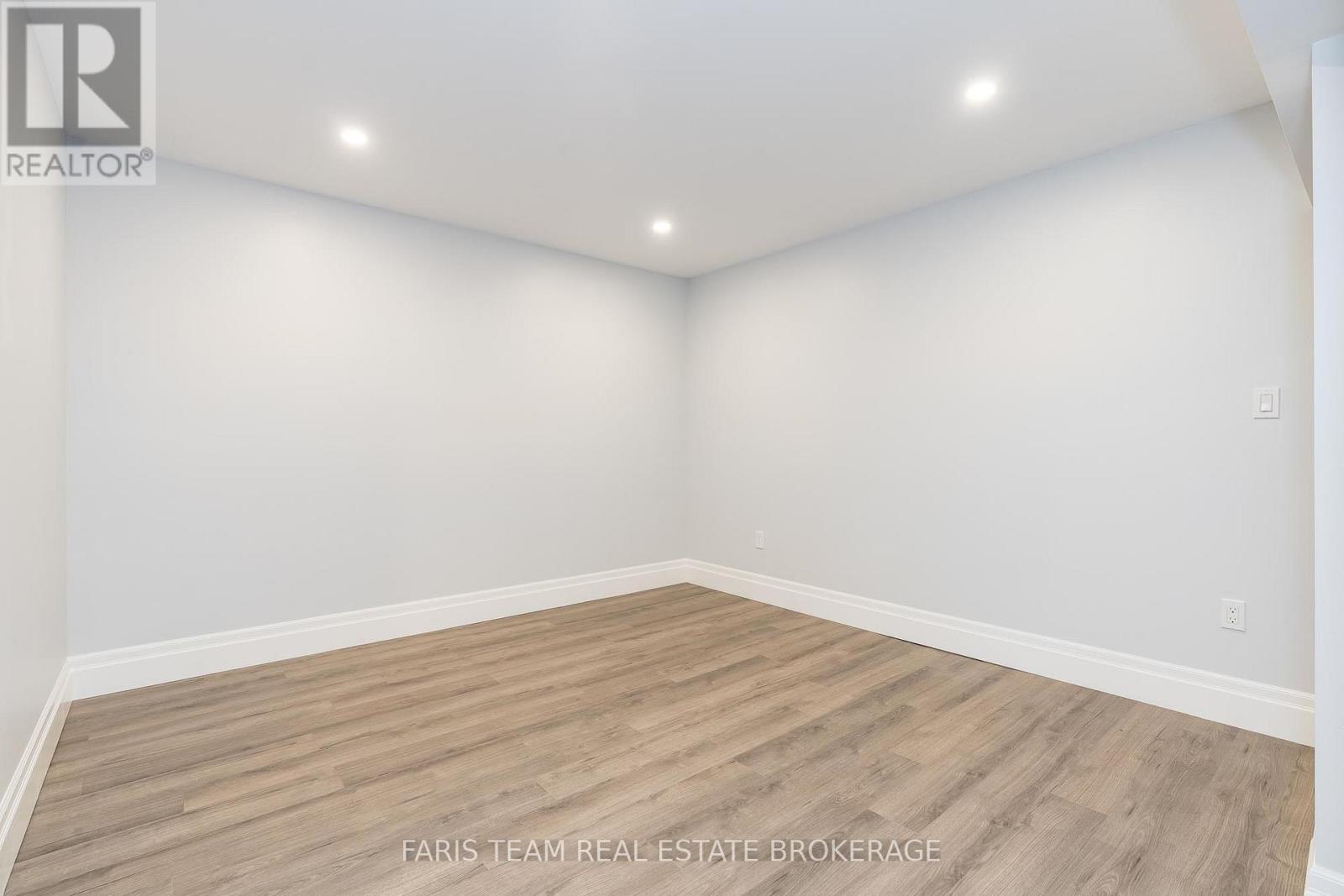 1532 Champlain Road, Tiny, Ontario  L9M 0C1 - Photo 32 - S12489572