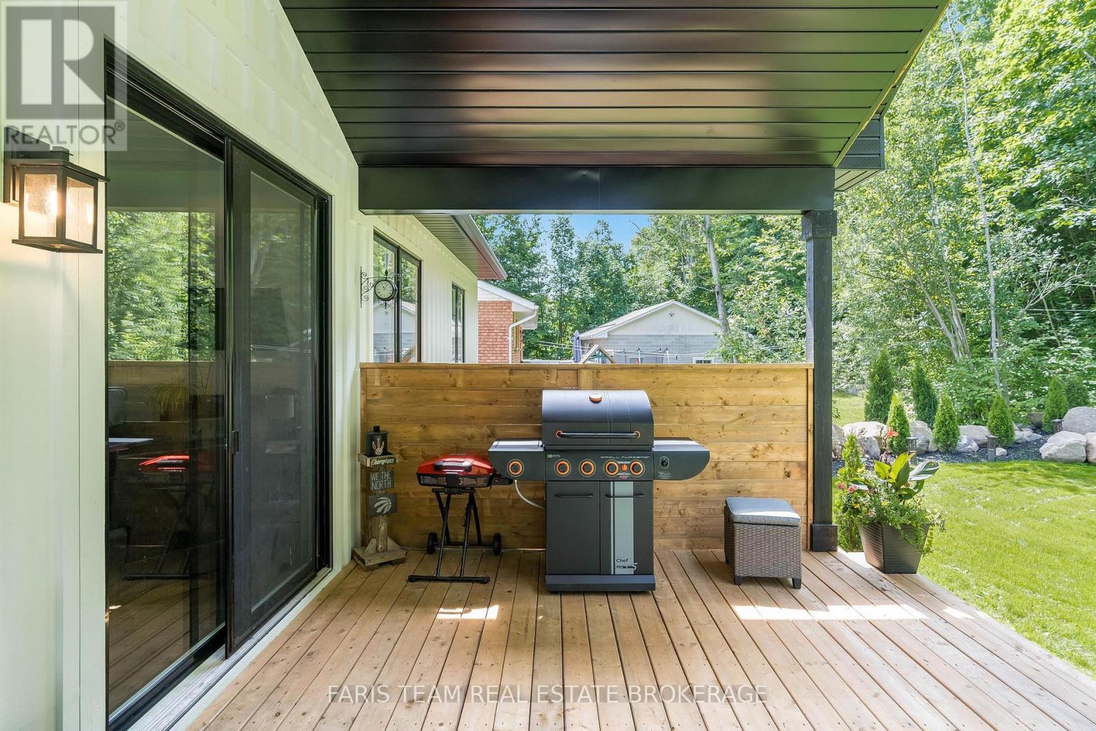 1532 Champlain Road, Tiny, Ontario  L9M 0C1 - Photo 39 - S12489572