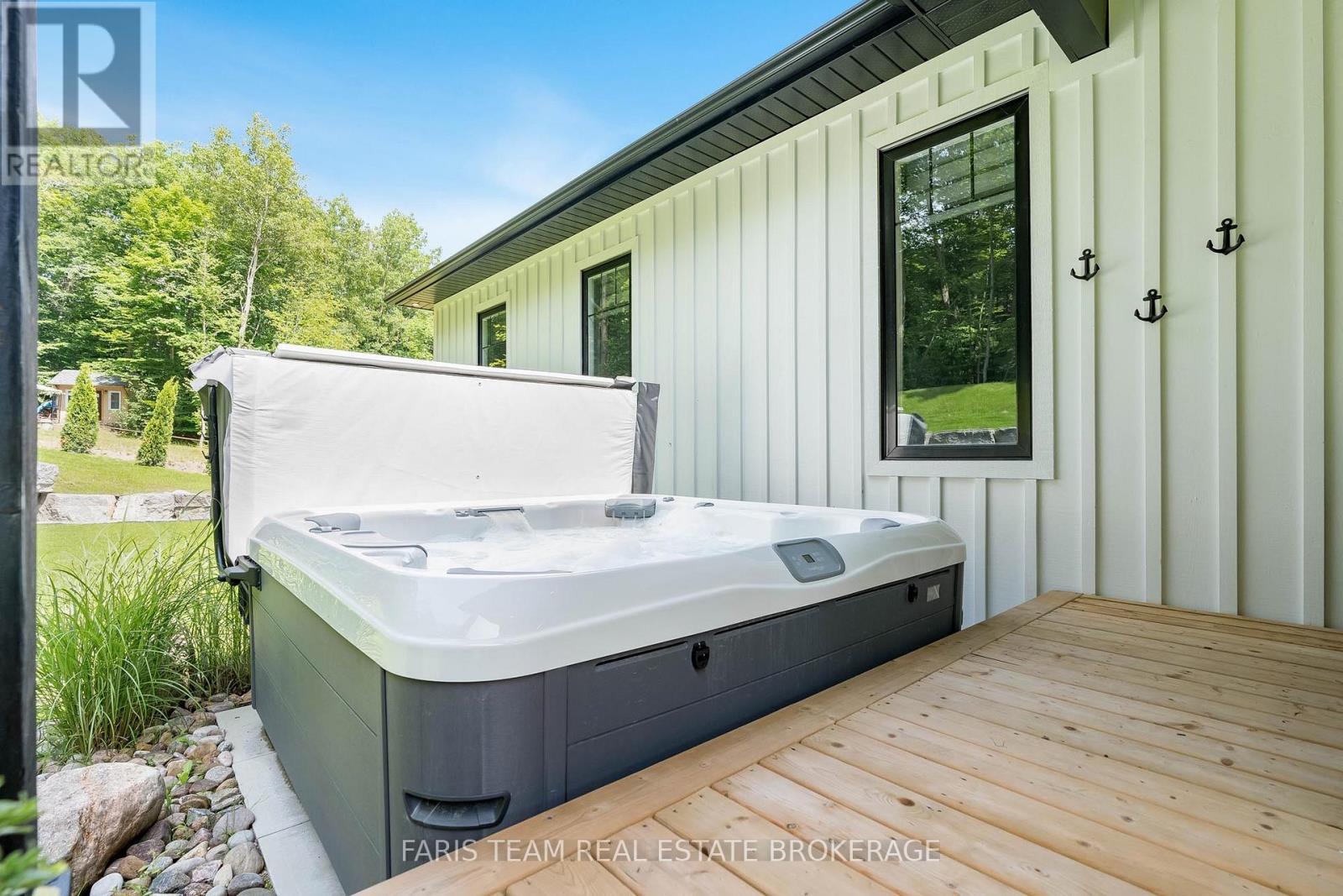 1532 Champlain Road, Tiny, Ontario  L9M 0C1 - Photo 41 - S12489572