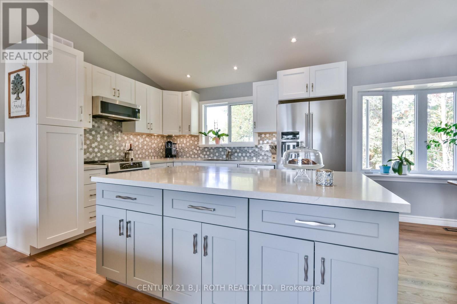 3371 Lake St. George Boulevard, Severn, Ontario  L0K 2B0 - Photo 13 - S12489652