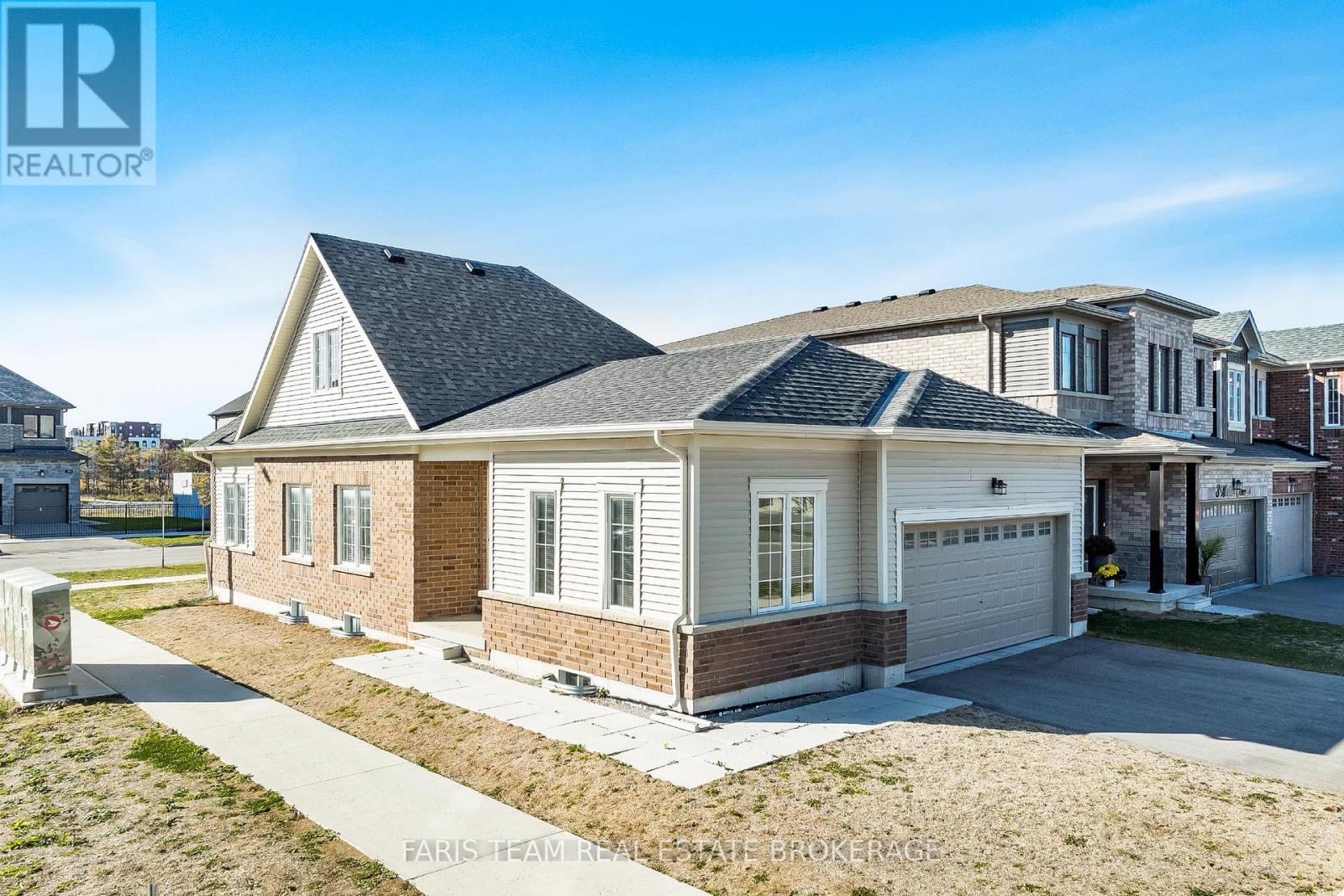 1 HARVEST CRESCENT, barrie, Ontario