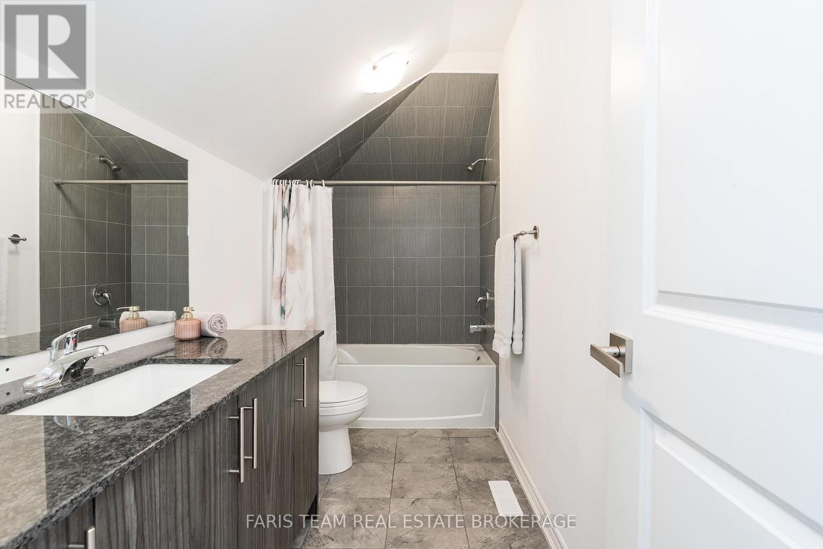 1 Harvest Crescent, Barrie, Ontario  L9J 0T3 - Photo 29 - S12489698