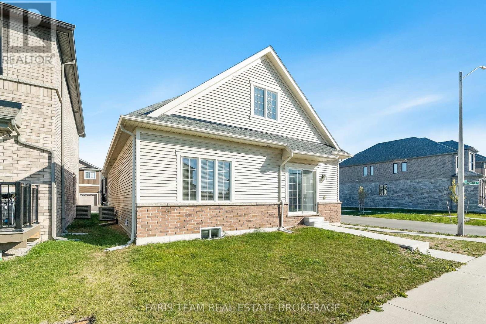 1 Harvest Crescent, Barrie, Ontario  L9J 0T3 - Photo 30 - S12489698