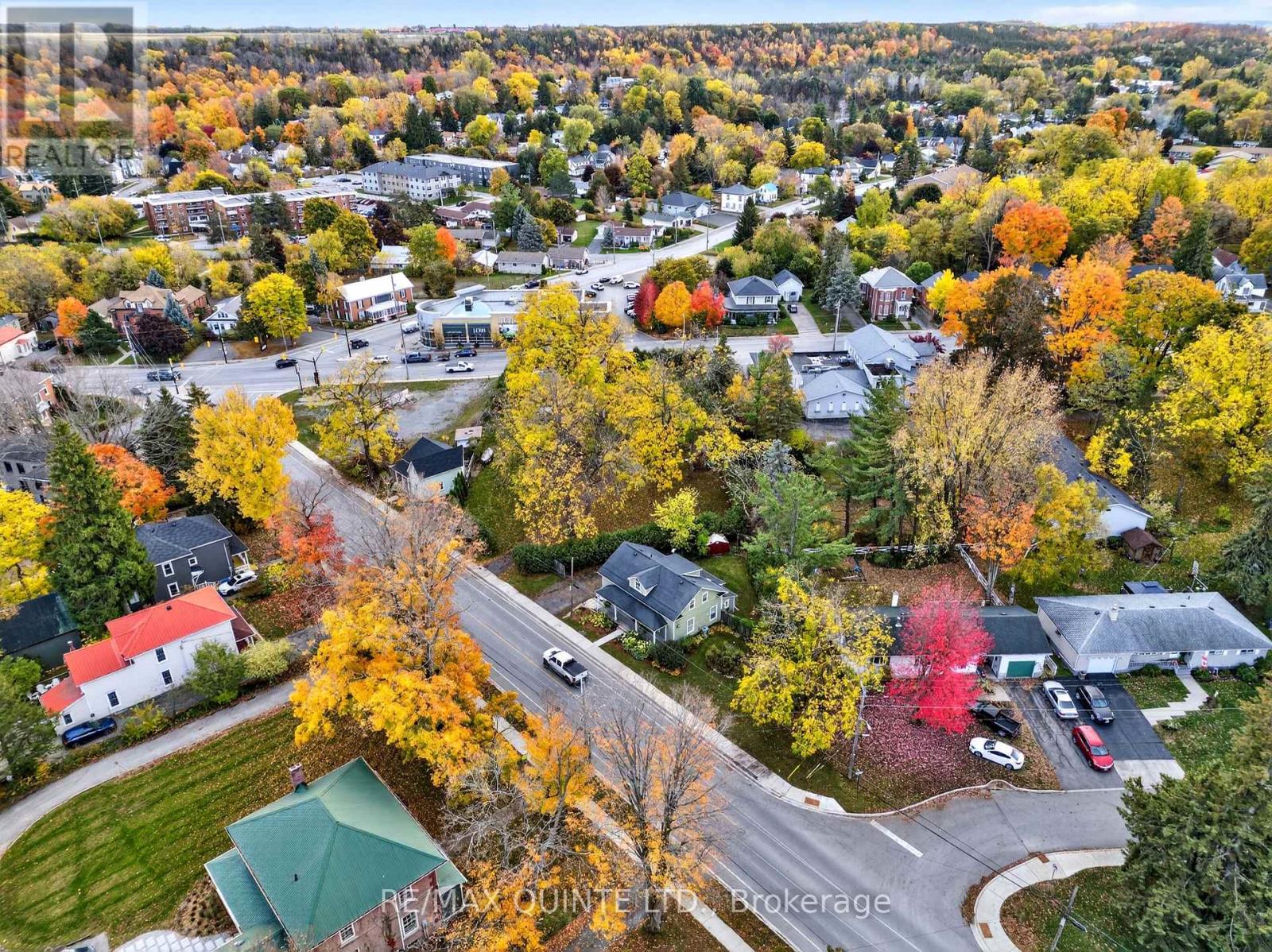 15 Talbot Street, Prince Edward County, Ontario  K0K 2T0 - Photo 47 - X12487356