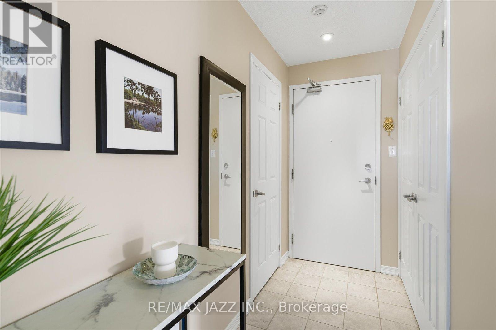 310 - 132 Aspen Springs Drive, Clarington (Bowmanville), Ontario  L1C 0H1 - Photo 4 - E12489718