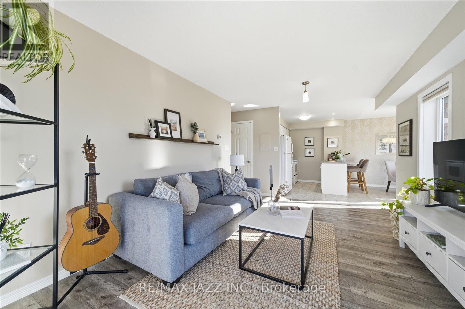 310 - 132 Aspen Springs Drive, Clarington (Bowmanville), Ontario  L1C 0H1 - Photo 9 - E12489718