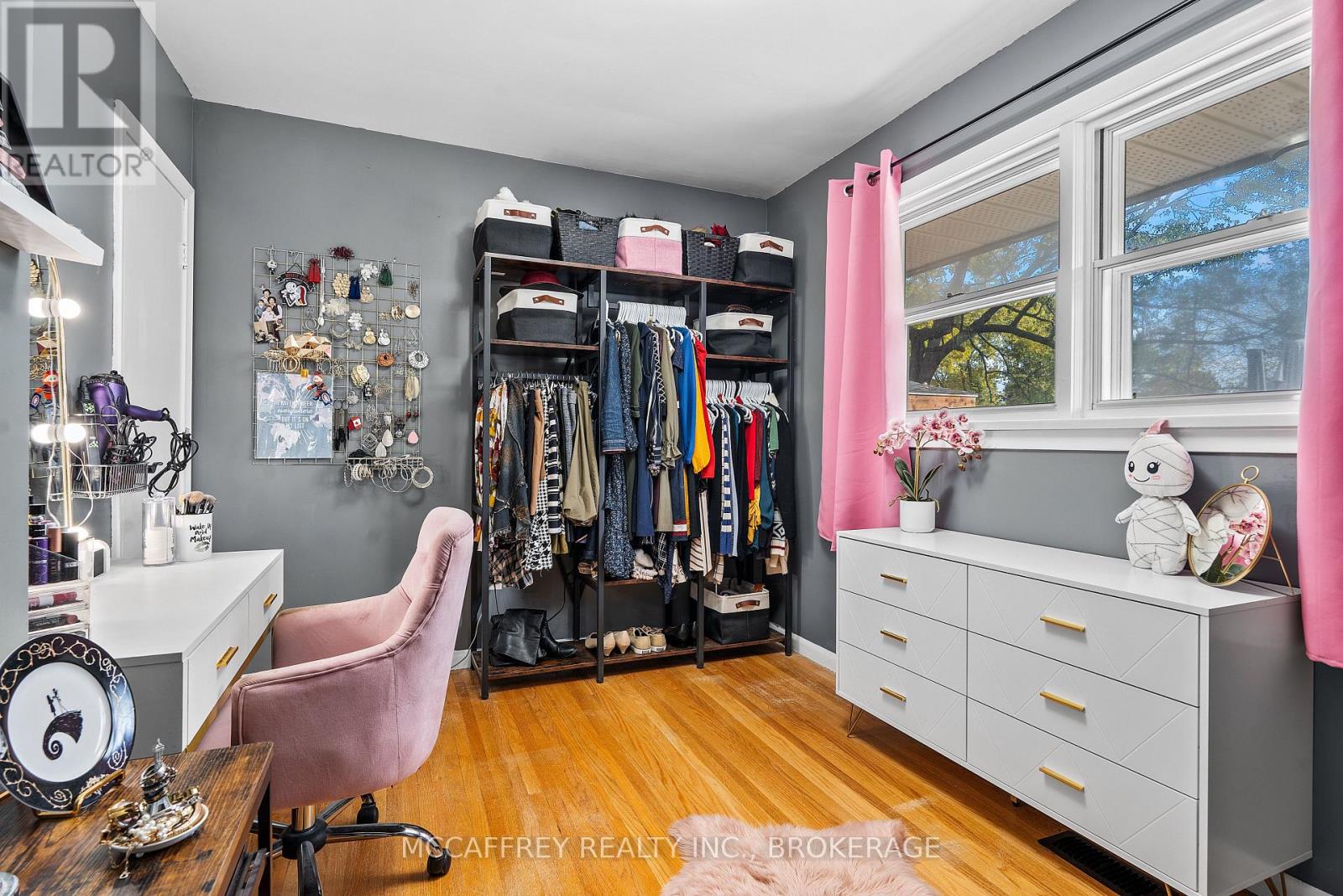 59 Loyalist Avenue, Loyalist (Amherstview), Ontario  K7N 1K7 - Photo 19 - X12489726