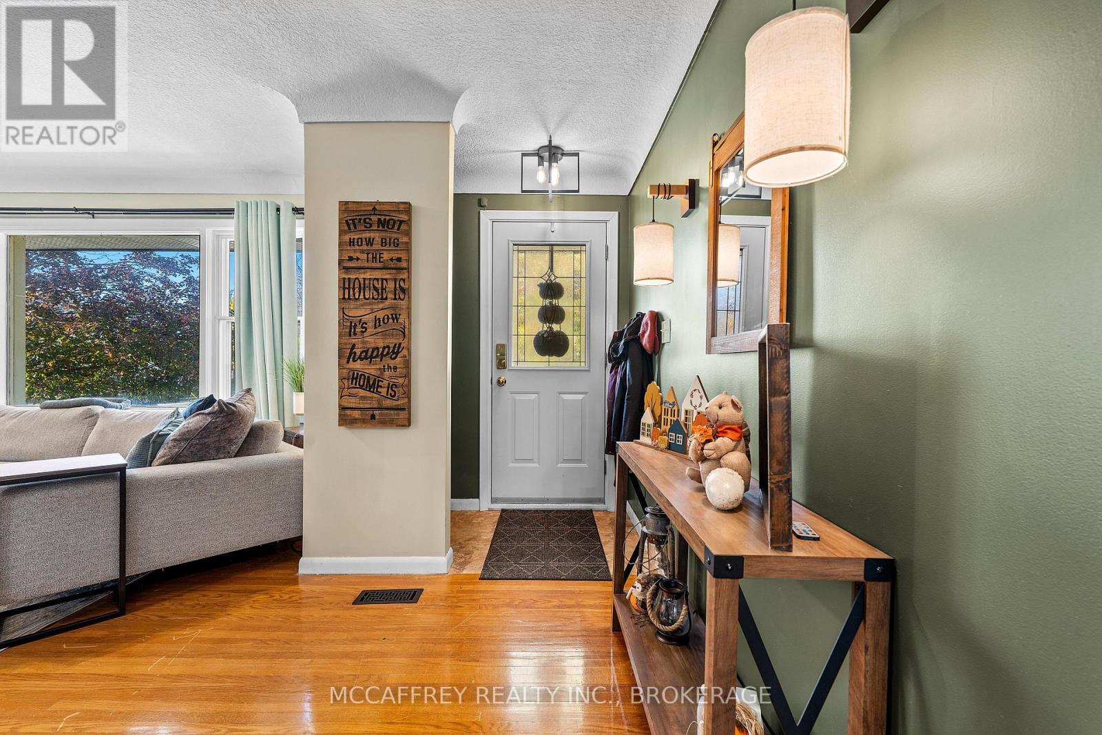 59 Loyalist Avenue, Loyalist (Amherstview), Ontario  K7N 1K7 - Photo 3 - X12489726