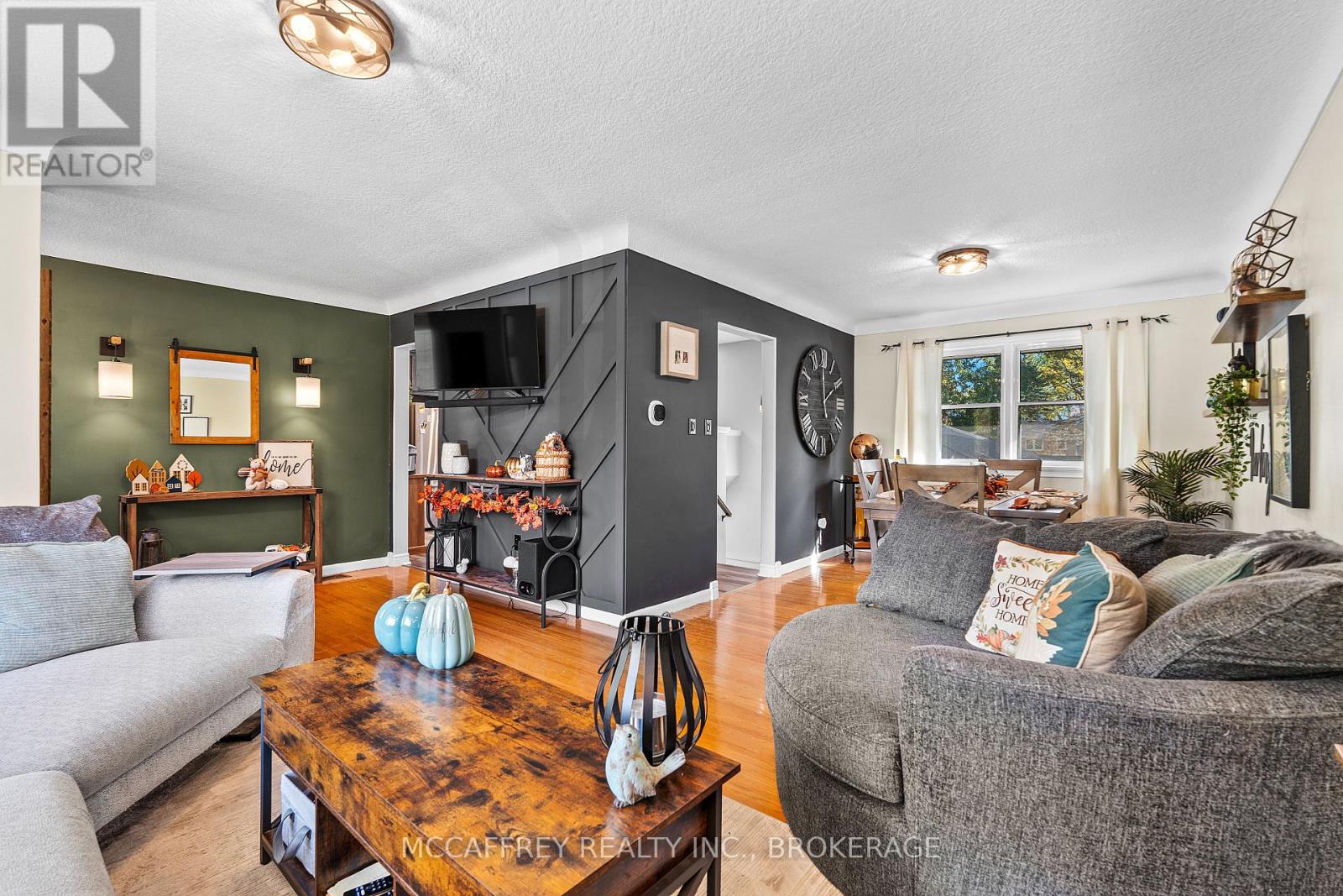 59 Loyalist Avenue, Loyalist (Amherstview), Ontario  K7N 1K7 - Photo 7 - X12489726