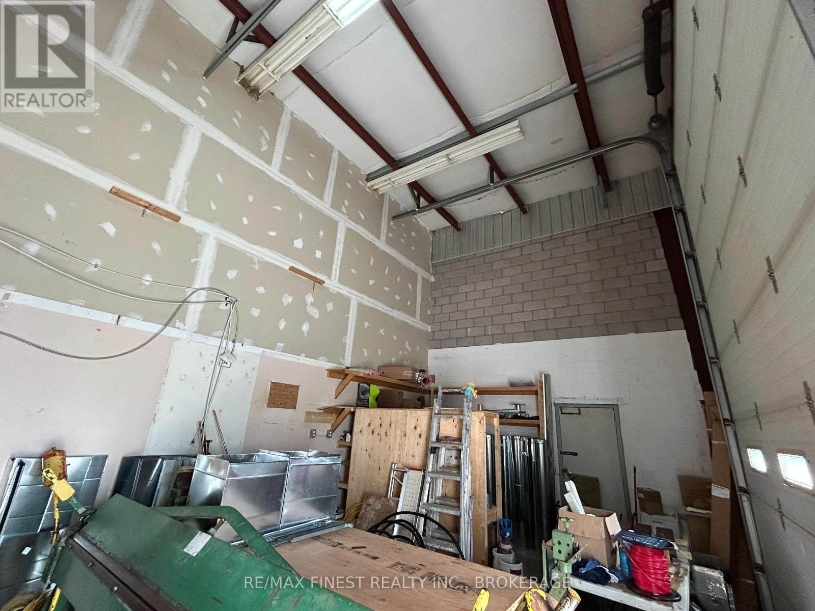 200 Binnington Court W, Kingston (West Of Sir John A. Blvd), Ontario  K7M 8R6 - Photo 11 - X12489832