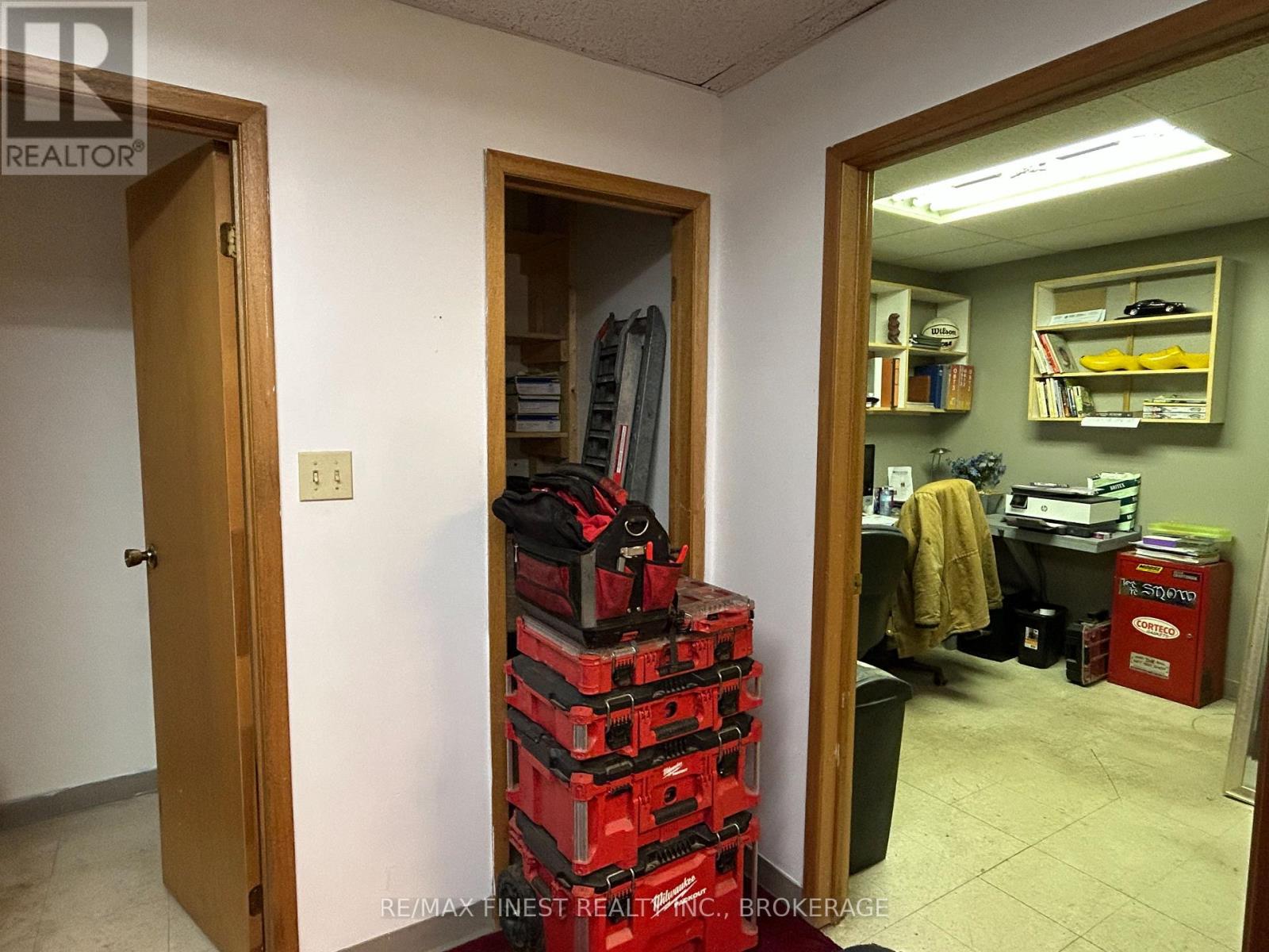 200 Binnington Court W, Kingston (West Of Sir John A. Blvd), Ontario  K7M 8R6 - Photo 9 - X12489832