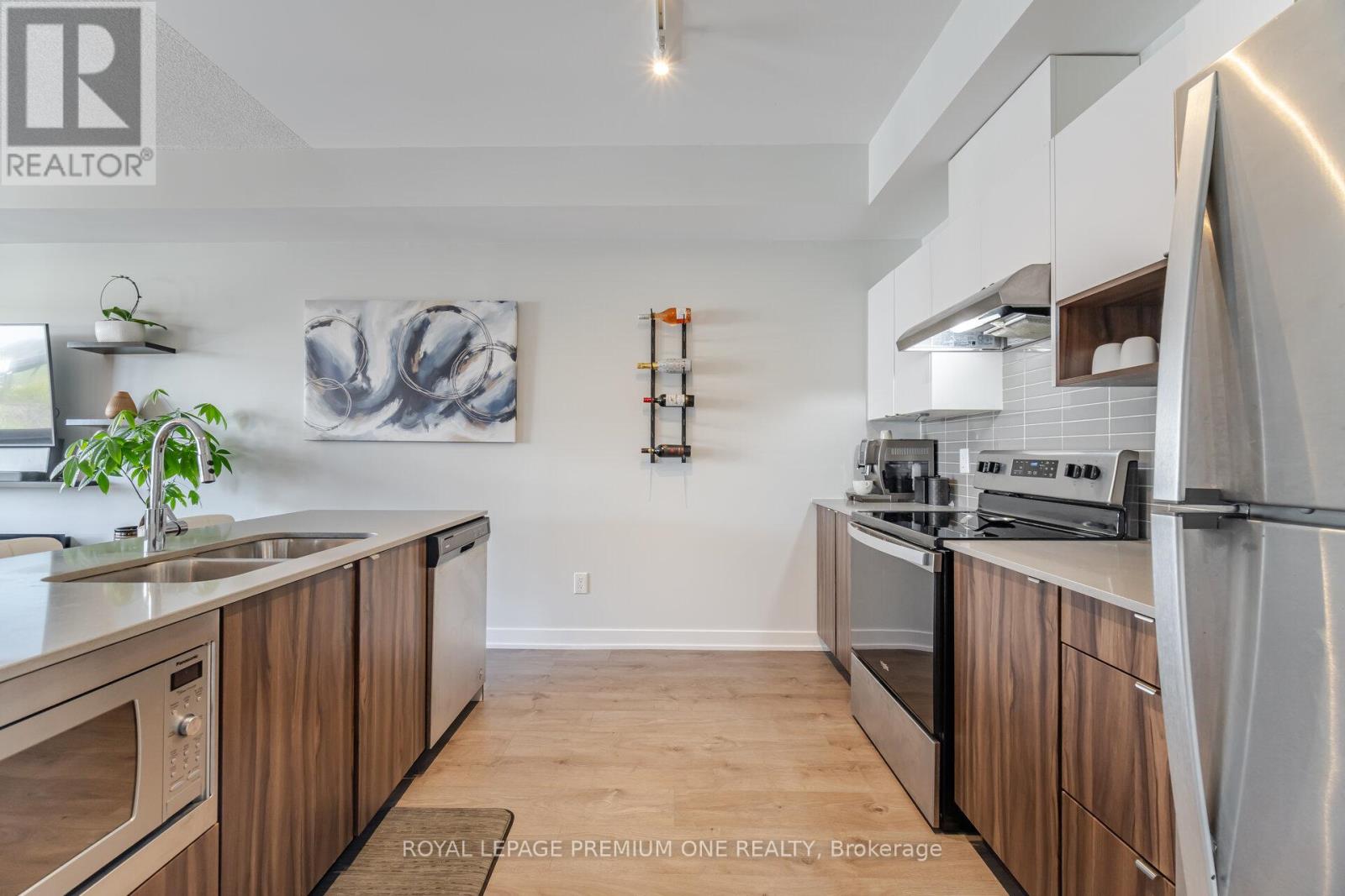 31 - 1121 Cooke Boulevard, Burlington, Ontario  L7T 0C3 - Photo 6 - W12337217