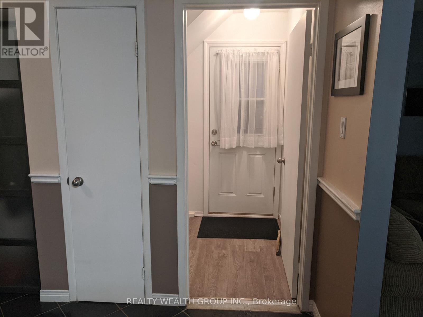 30 Ivybridge Drive, Brampton, Ontario  L6V 2X2 - Photo 12 - W12489582