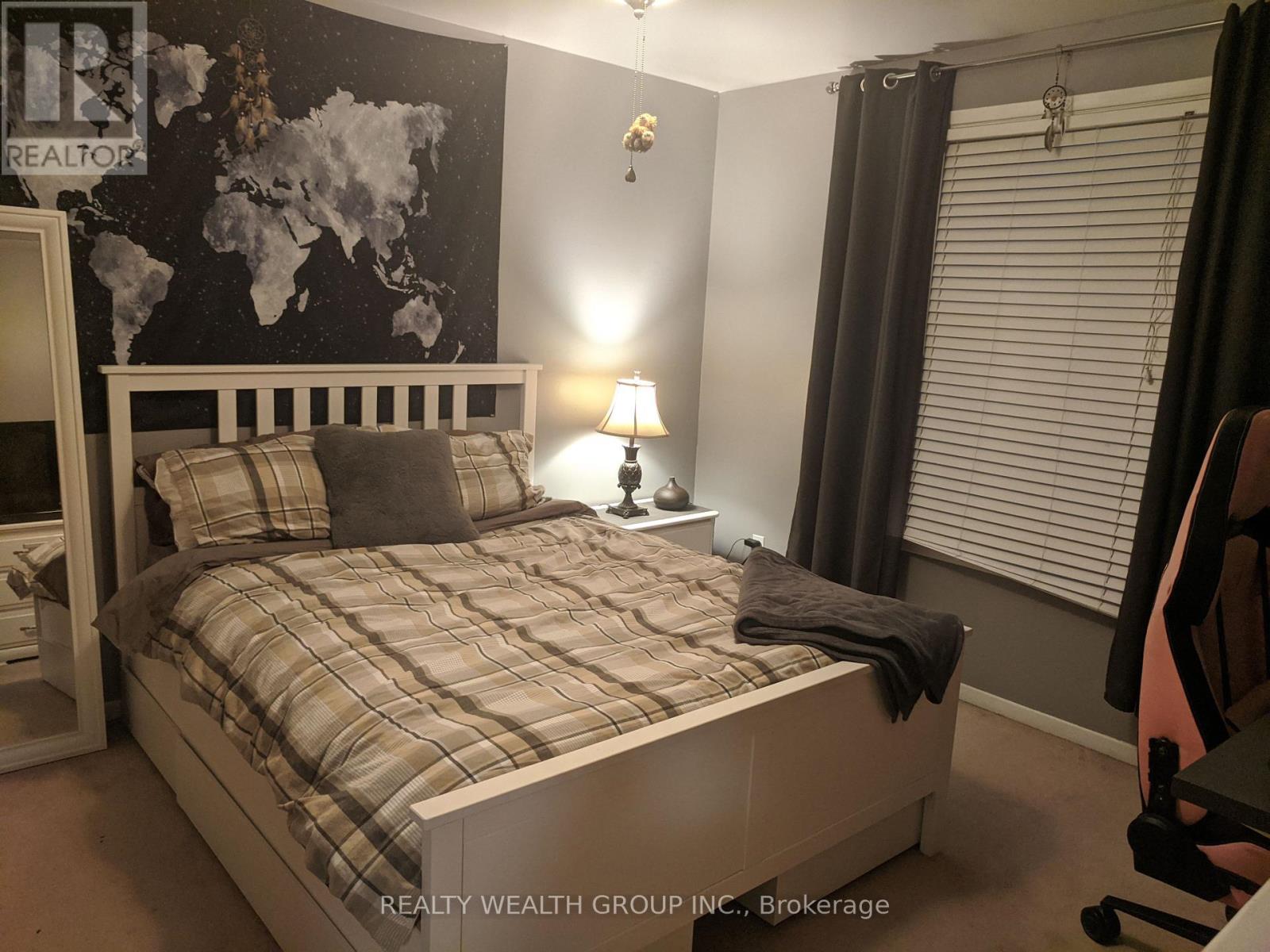 30 Ivybridge Drive, Brampton, Ontario  L6V 2X2 - Photo 14 - W12489582