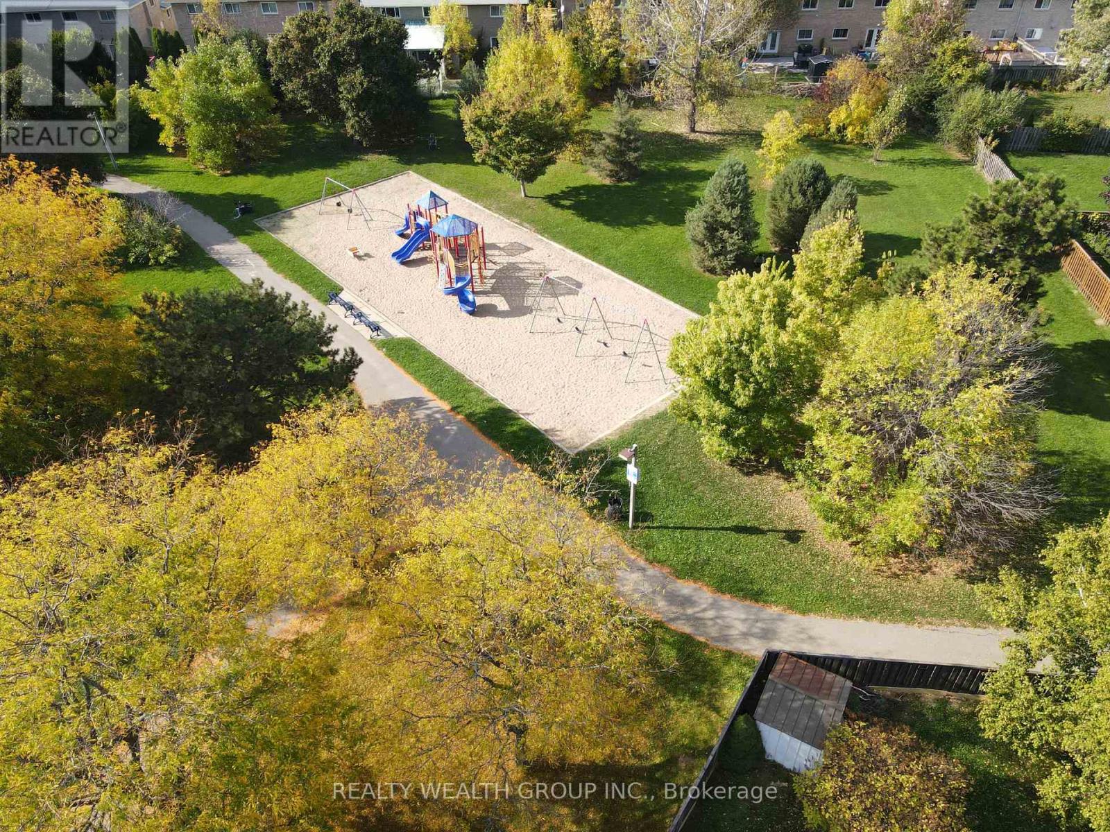 30 Ivybridge Drive, Brampton, Ontario  L6V 2X2 - Photo 19 - W12489582