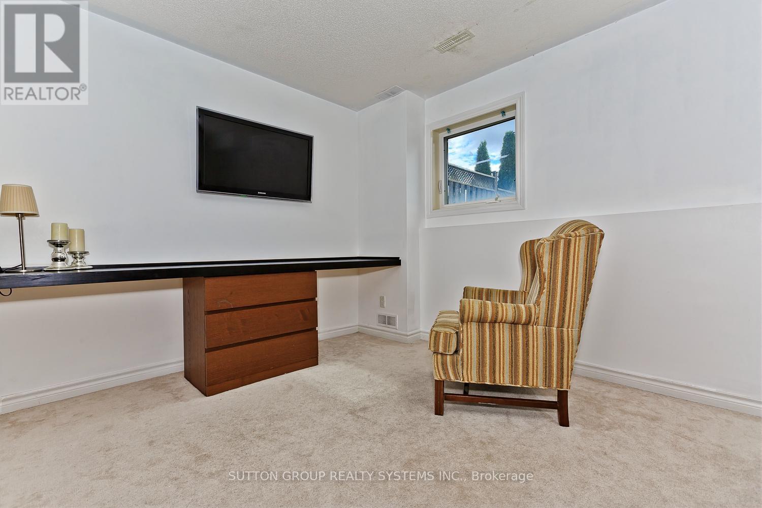 355 Hobbs Crescent, Milton, Ontario  L9T 0J3 - Photo 32 - W12489604