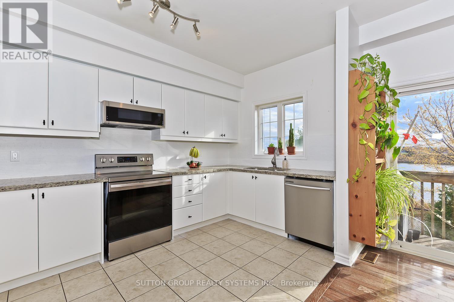 355 Hobbs Crescent, Milton, Ontario  L9T 0J3 - Photo 39 - W12489604