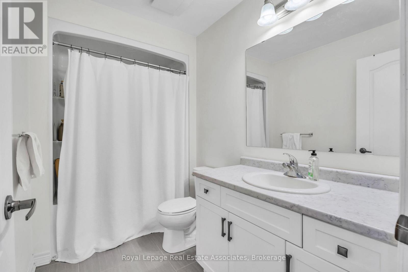 114 Winterton Court, Orangeville, Ontario  L9W 5H8 - Photo 28 - W12489660