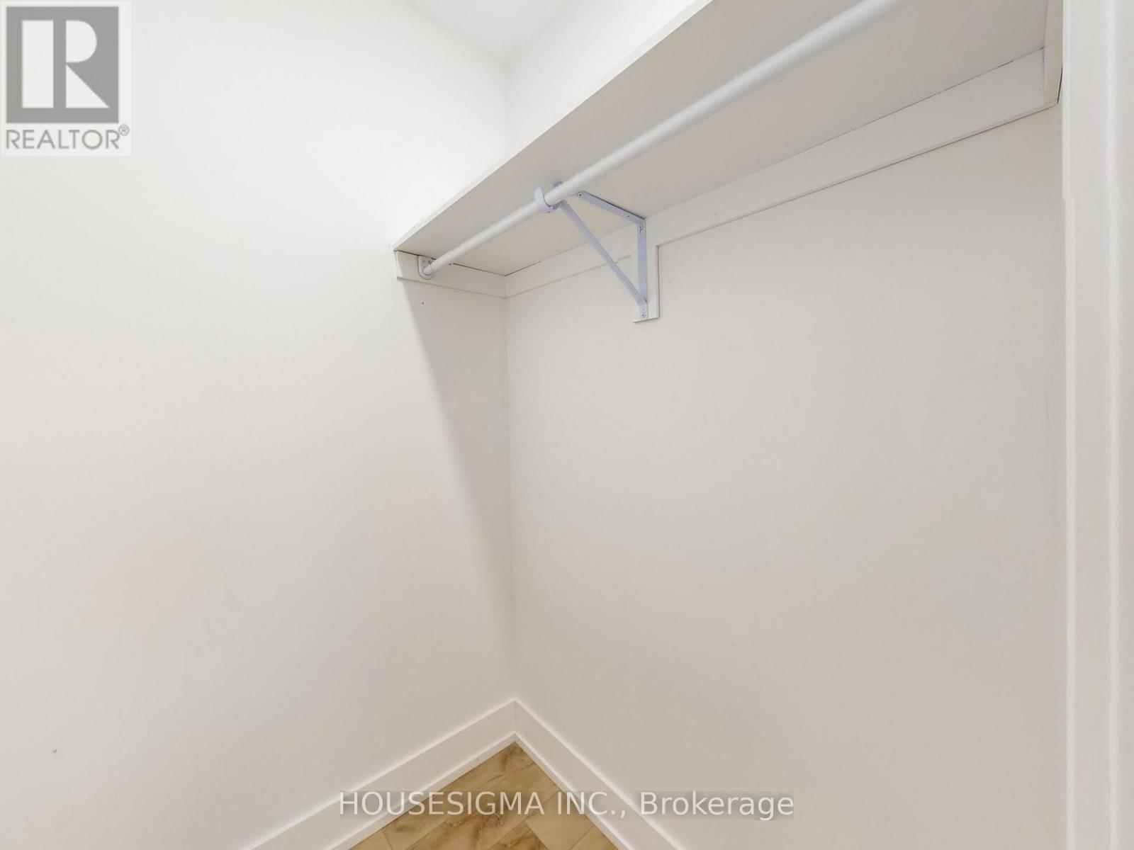 Lower - 243 Windermere Avenue, Toronto, Ontario  M6S 3K4 - Photo 15 - W12489682