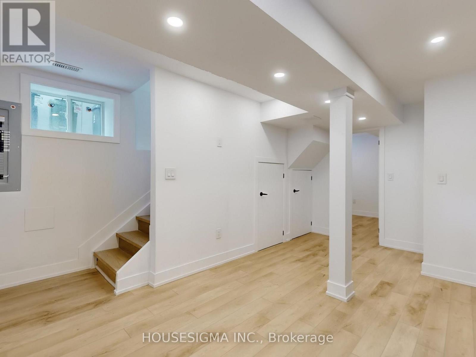 Lower - 243 Windermere Avenue, Toronto, Ontario  M6S 3K4 - Photo 8 - W12489682