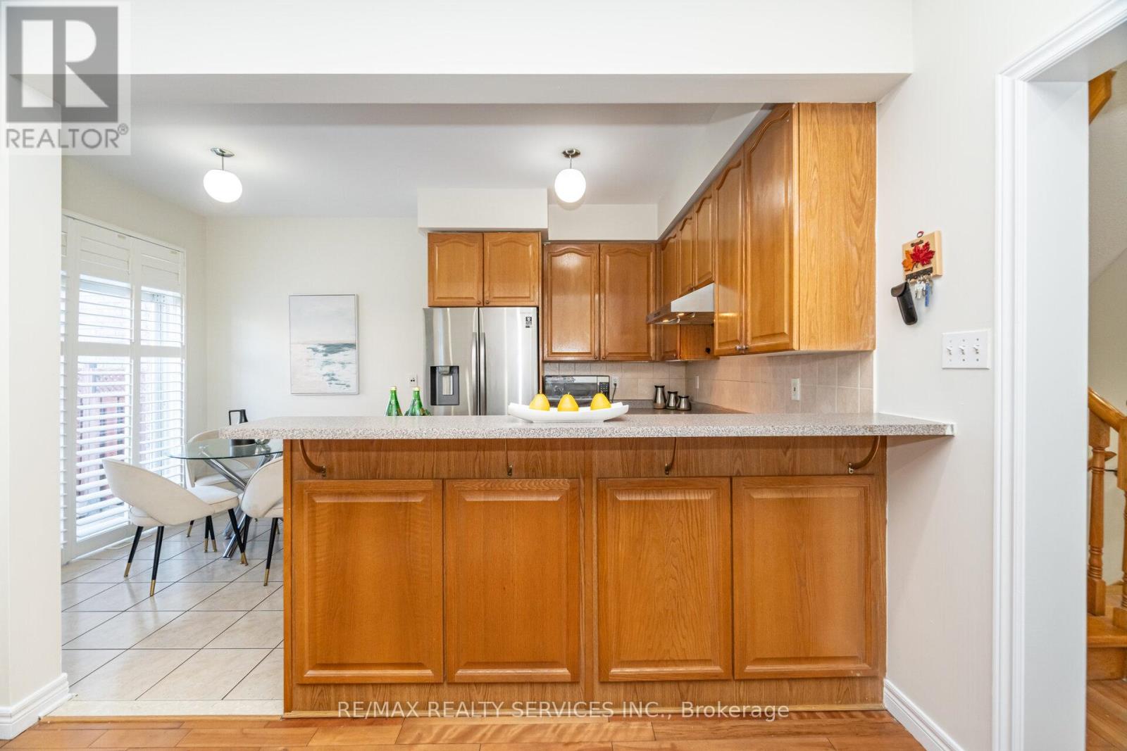 7 Blue Diamond Drive, Brampton, Ontario  L6S 6J1 - Photo 16 - W12489712