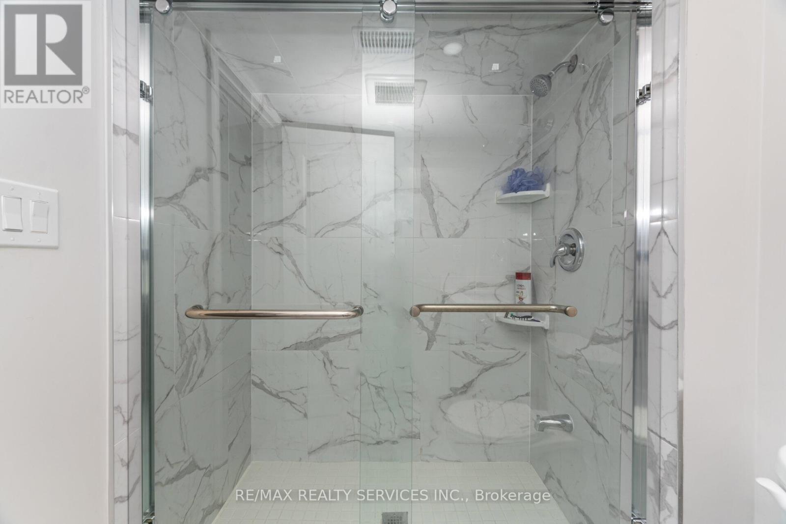 7 Blue Diamond Drive, Brampton, Ontario  L6S 6J1 - Photo 43 - W12489712