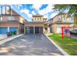 7 BLUE DIAMOND DRIVE, Brampton, Ontario