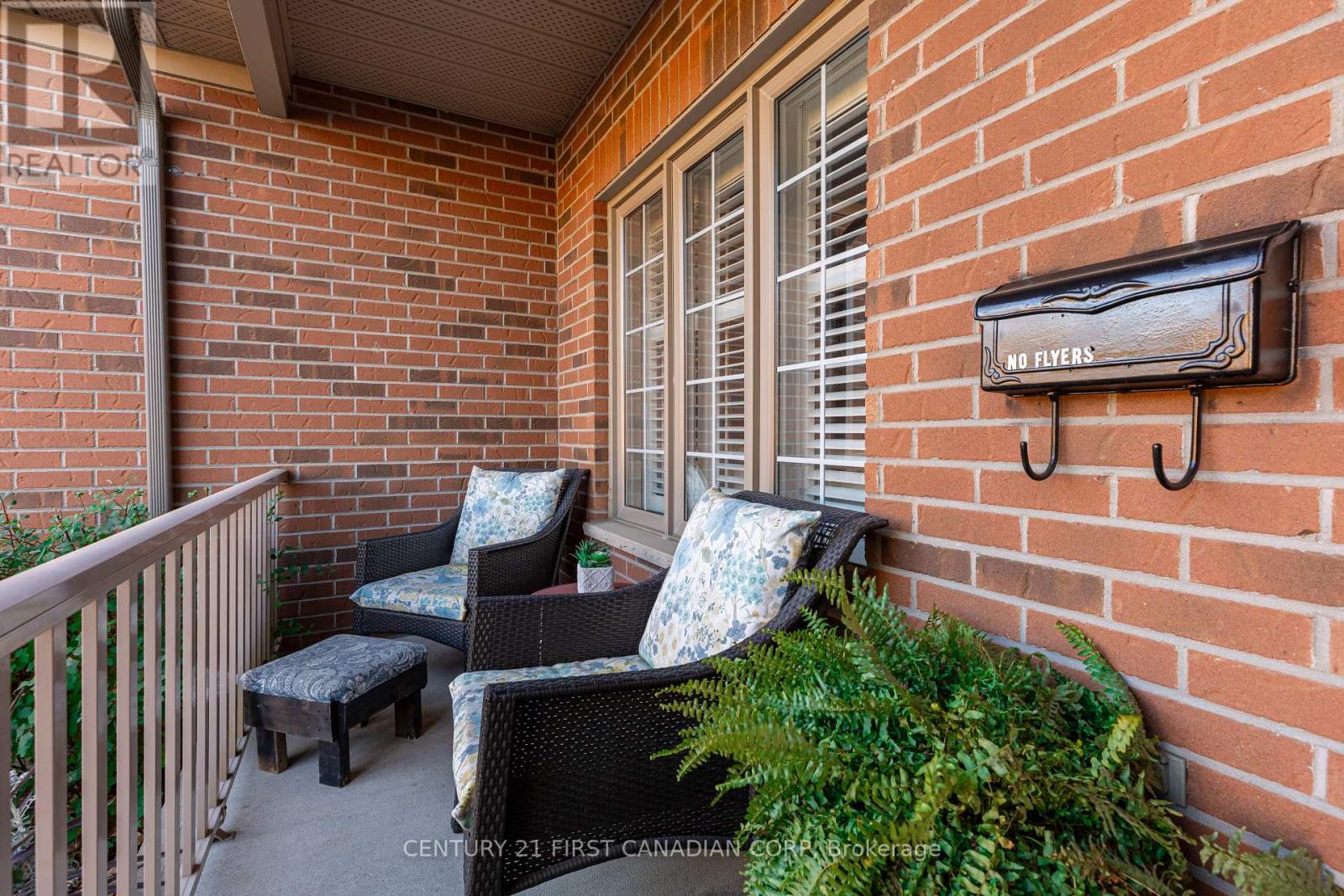 1 - 205 North Centre Road, London North (North B), Ontario  N5X 4E2 - Photo 4 - X12489768