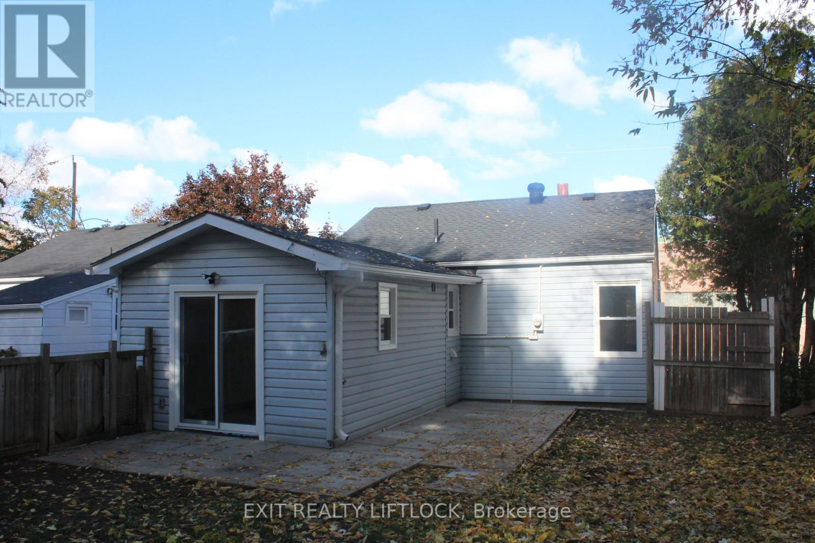 539 Albert Street, Peterborough, Ontario  K9J 4N7 - Photo 14 - X12489886