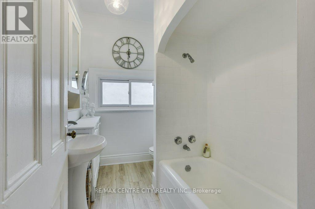 65 Bruce Street, London South (South F), Ontario  N6C 1G7 - Photo 32 - X12489824