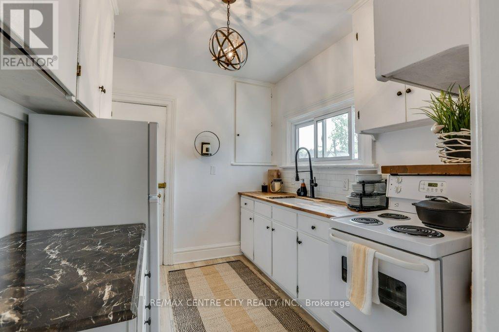 65 Bruce Street, London South (South F), Ontario  N6C 1G7 - Photo 39 - X12489824