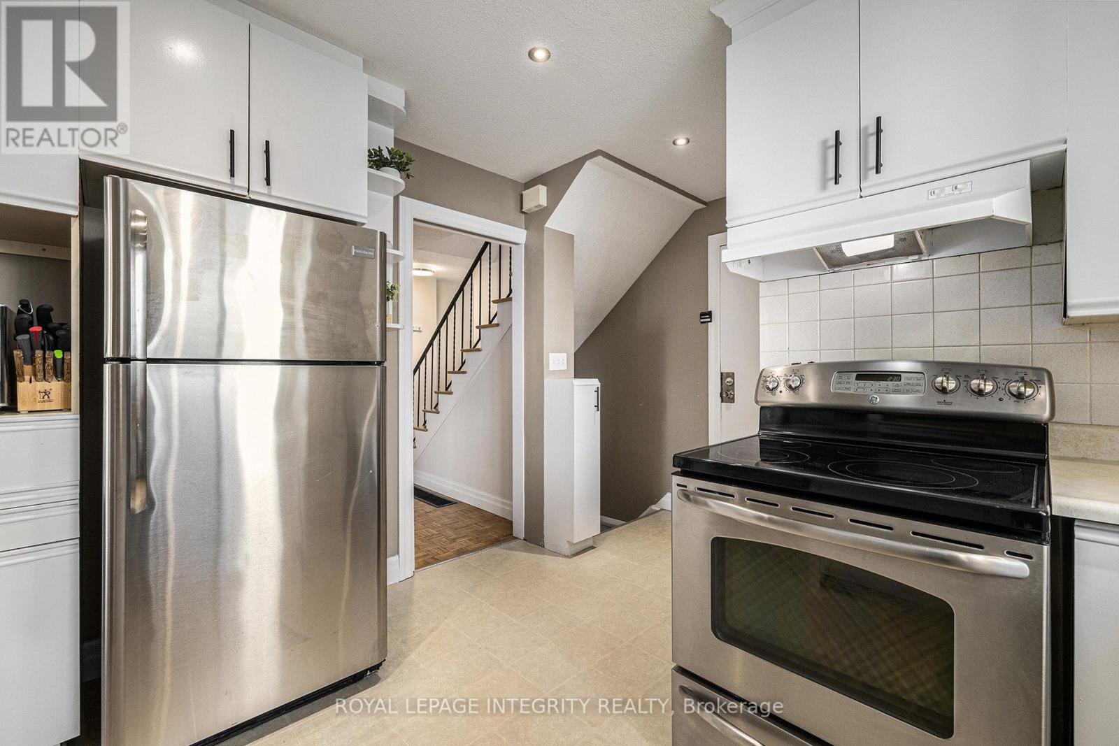 47 Jansen Road, Ottawa, Ontario  K2H 5W6 - Photo 15 - X12489818