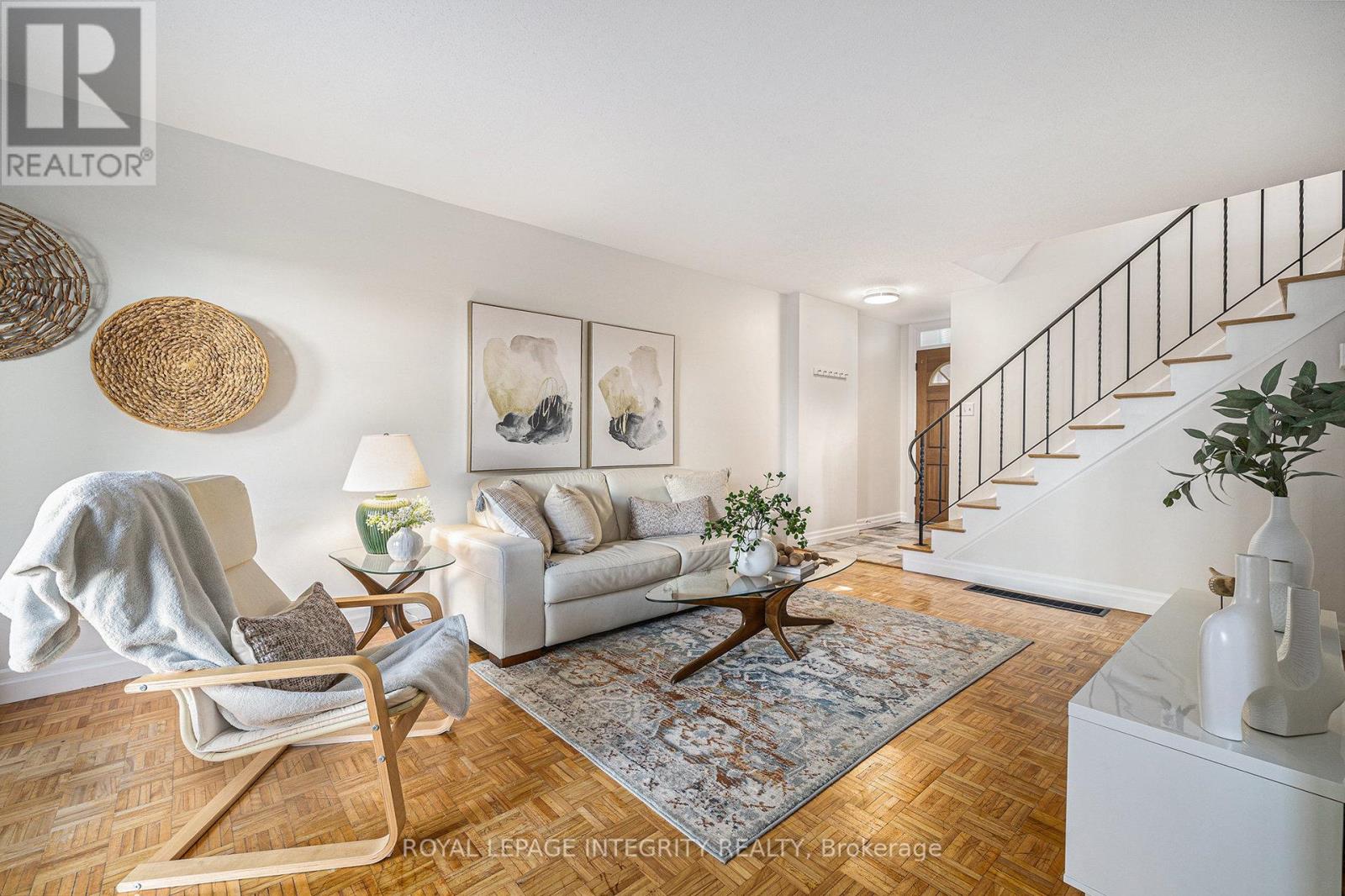 47 Jansen Road, Ottawa, Ontario  K2H 5W6 - Photo 8 - X12489818