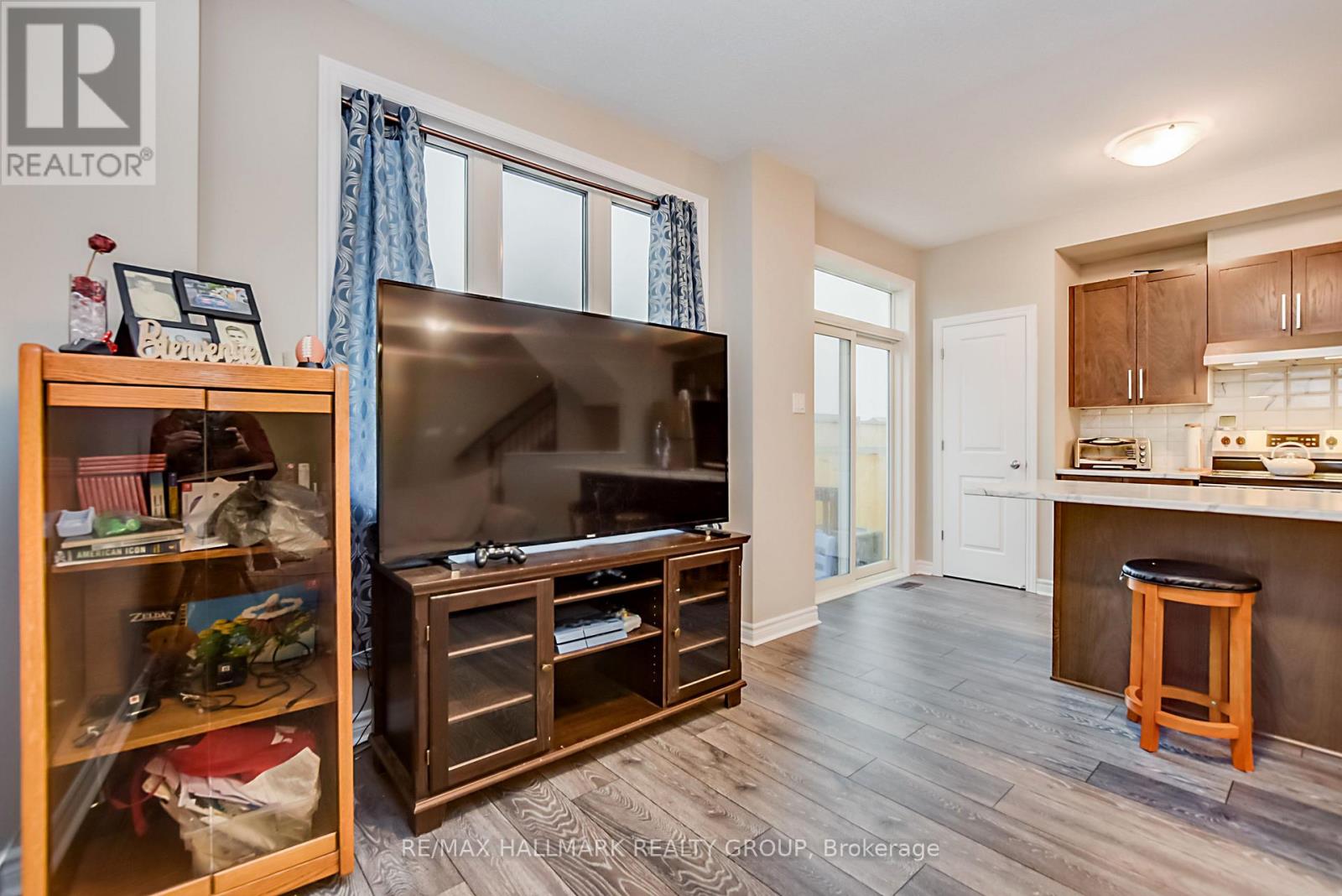 271 Mountain Sorrel Way, Ottawa, Ontario  K4A 1H6 - Photo 10 - X12489928