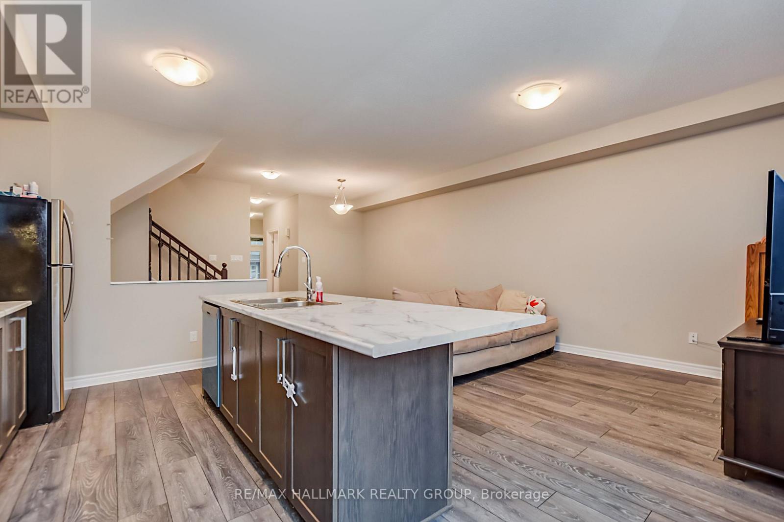 271 Mountain Sorrel Way, Ottawa, Ontario  K4A 1H6 - Photo 14 - X12489928