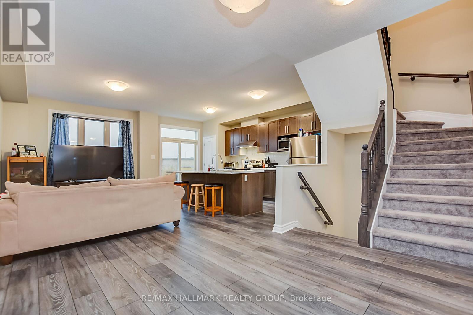 271 Mountain Sorrel Way, Ottawa, Ontario  K4A 1H6 - Photo 6 - X12489928