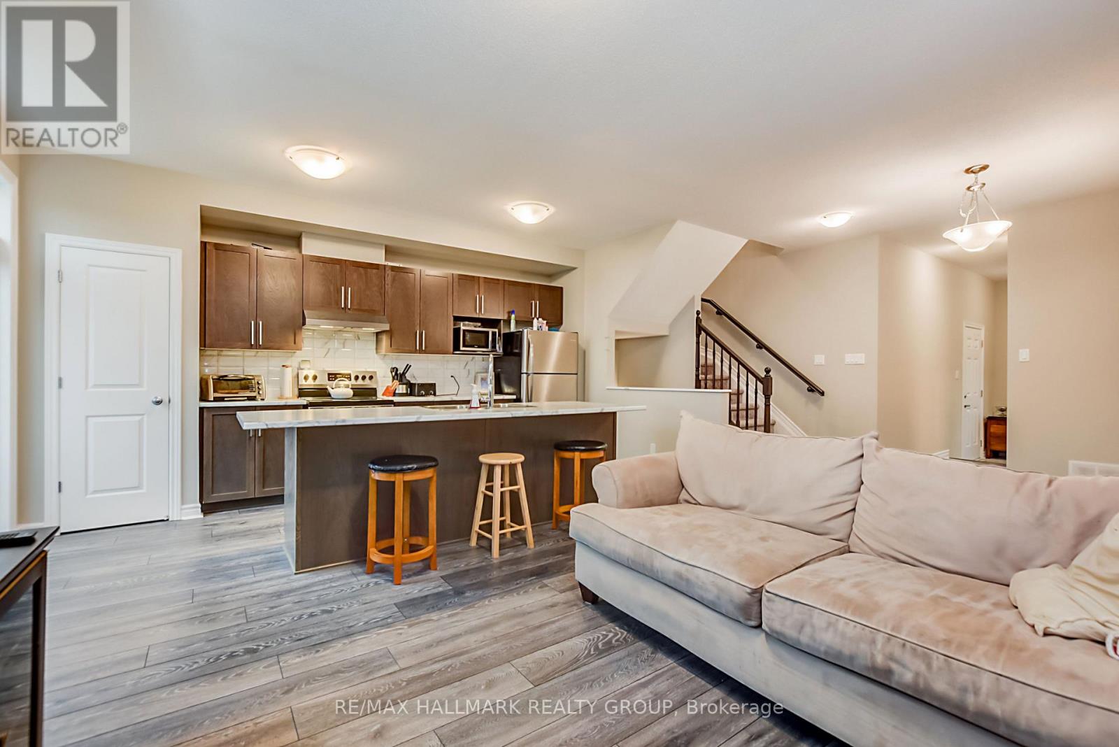 271 Mountain Sorrel Way, Ottawa, Ontario  K4A 1H6 - Photo 9 - X12489928