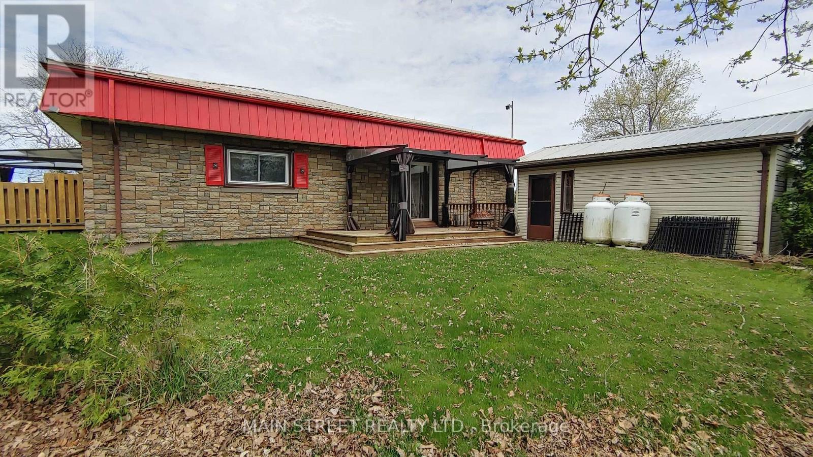 35 Peats Point Road, Prince Edward County, Ontario  K8N 4Z7 - Photo 28 - X12489580