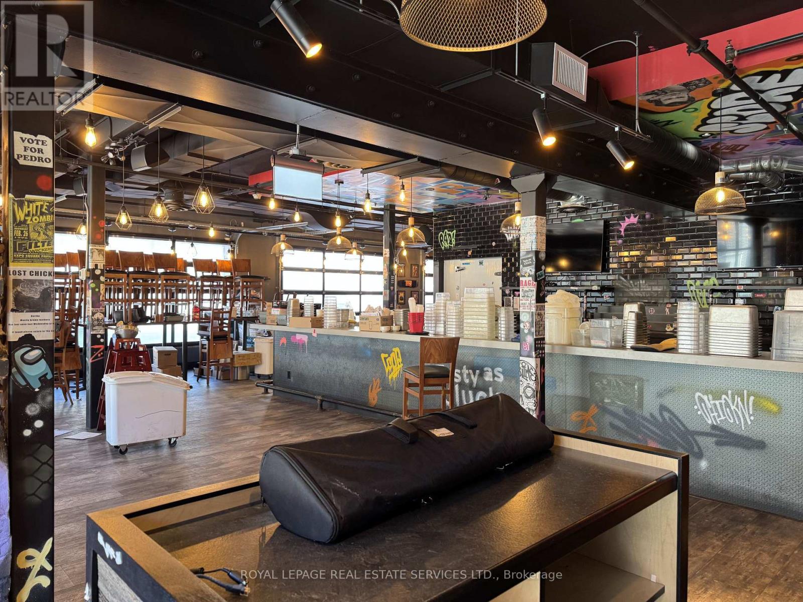 1 Queen Street N, Kitchener, Ontario  N2H 2G7 - Photo 3 - X12489586