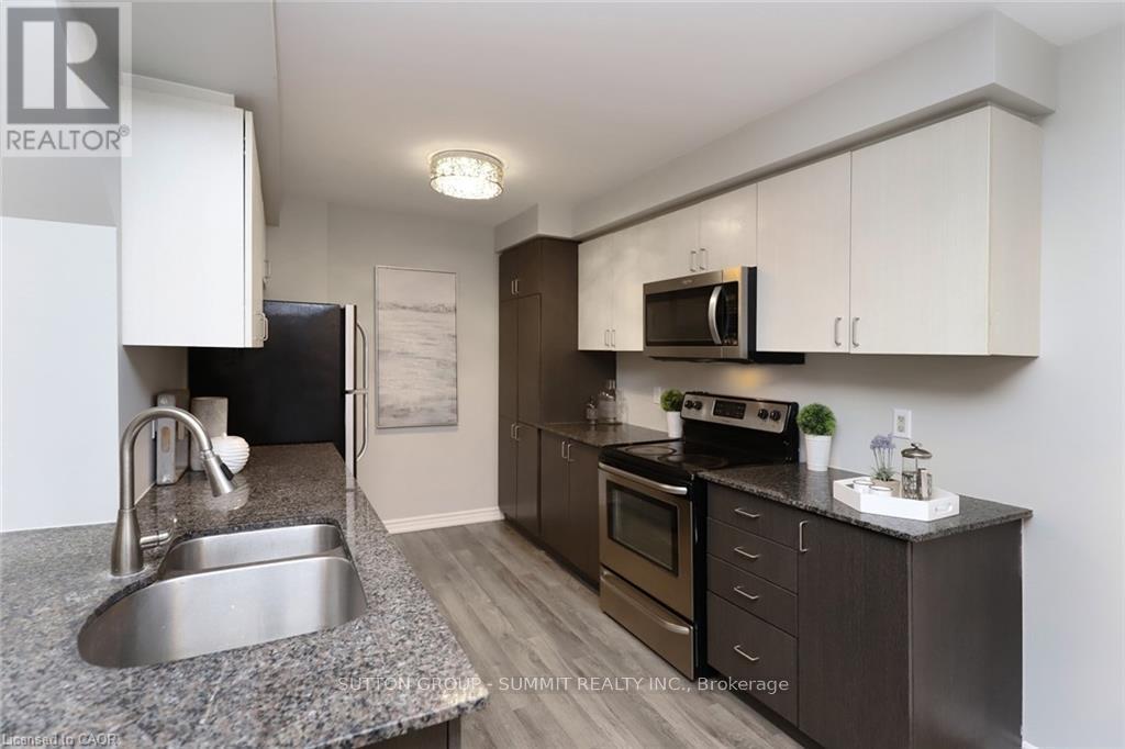 66 Daylily Lane, Kitchener, Ontario  N2R 0L7 - Photo 10 - X12489706