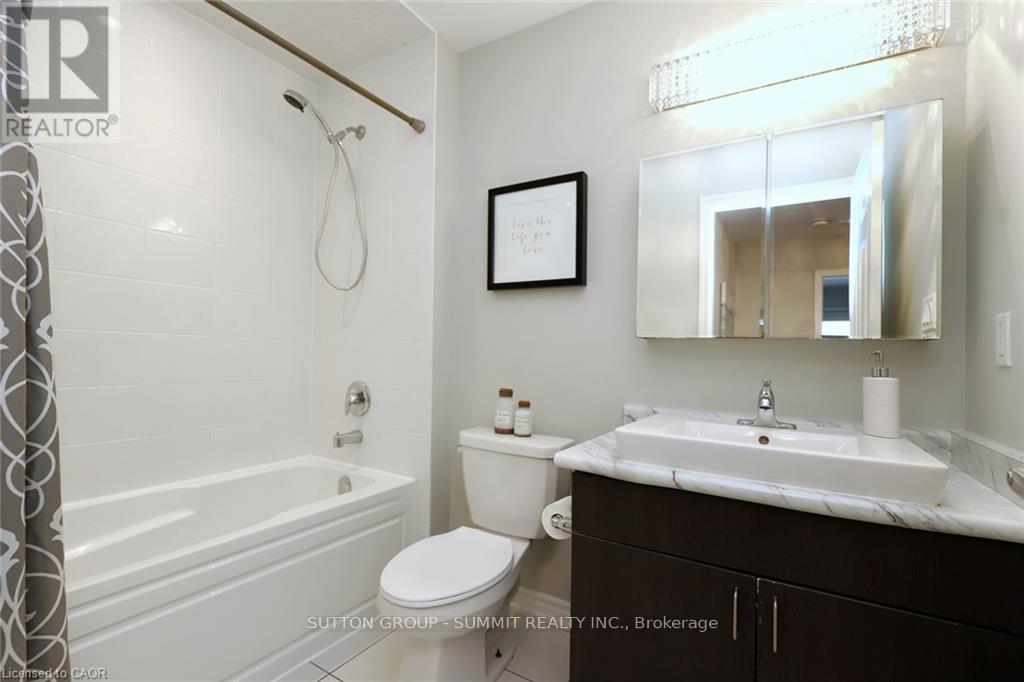 66 Daylily Lane, Kitchener, Ontario  N2R 0L7 - Photo 24 - X12489706